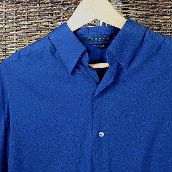 Theory Long Sleeve Button Down Medium - Picture 2 of 2